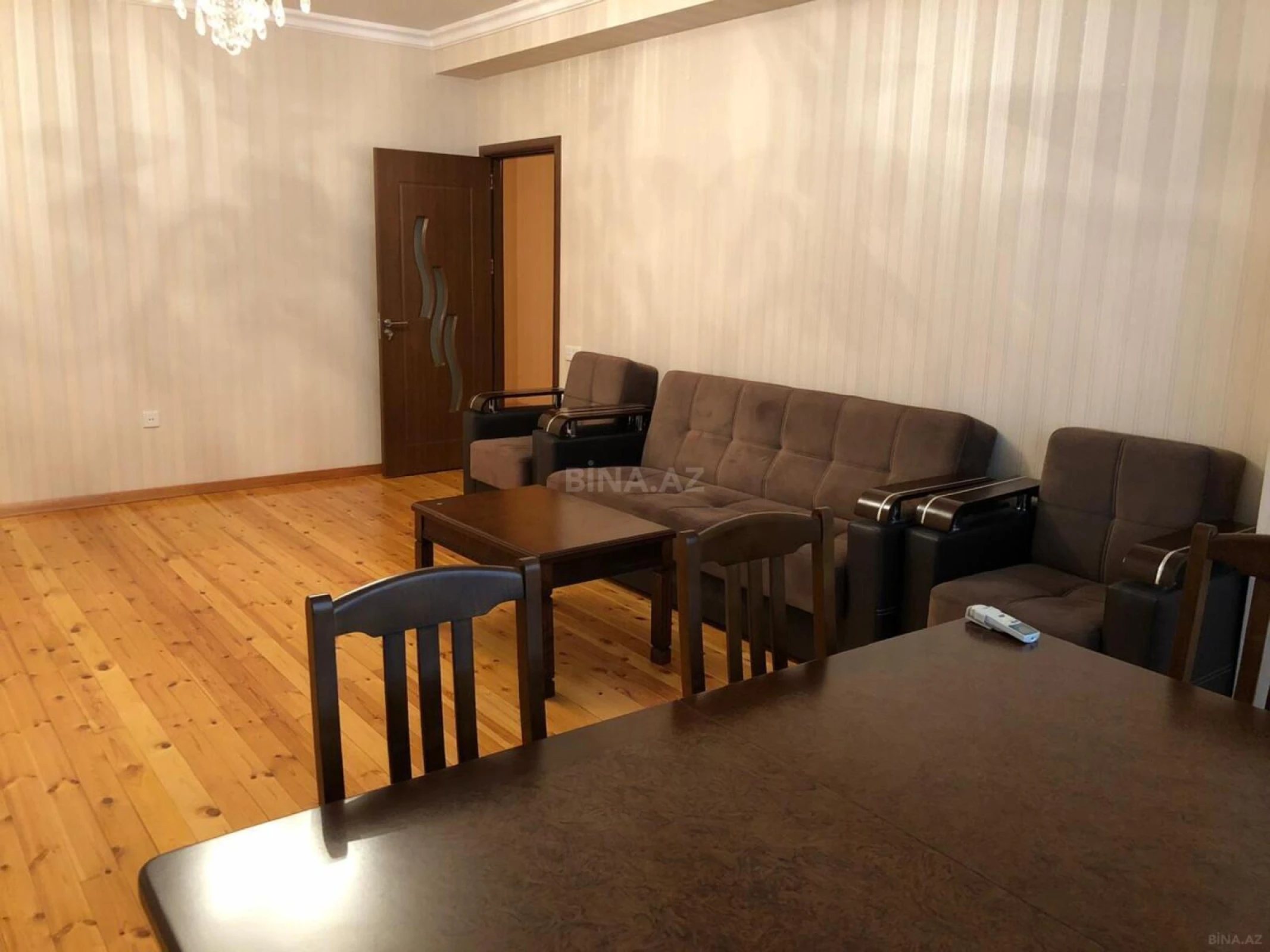 Satılır 2 otaqlı mənzil 100 m²