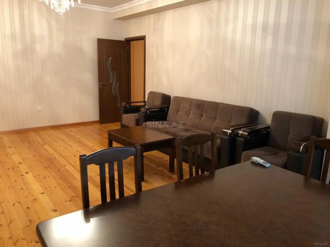 Satılır 2 otaqlı mənzil 100 m²