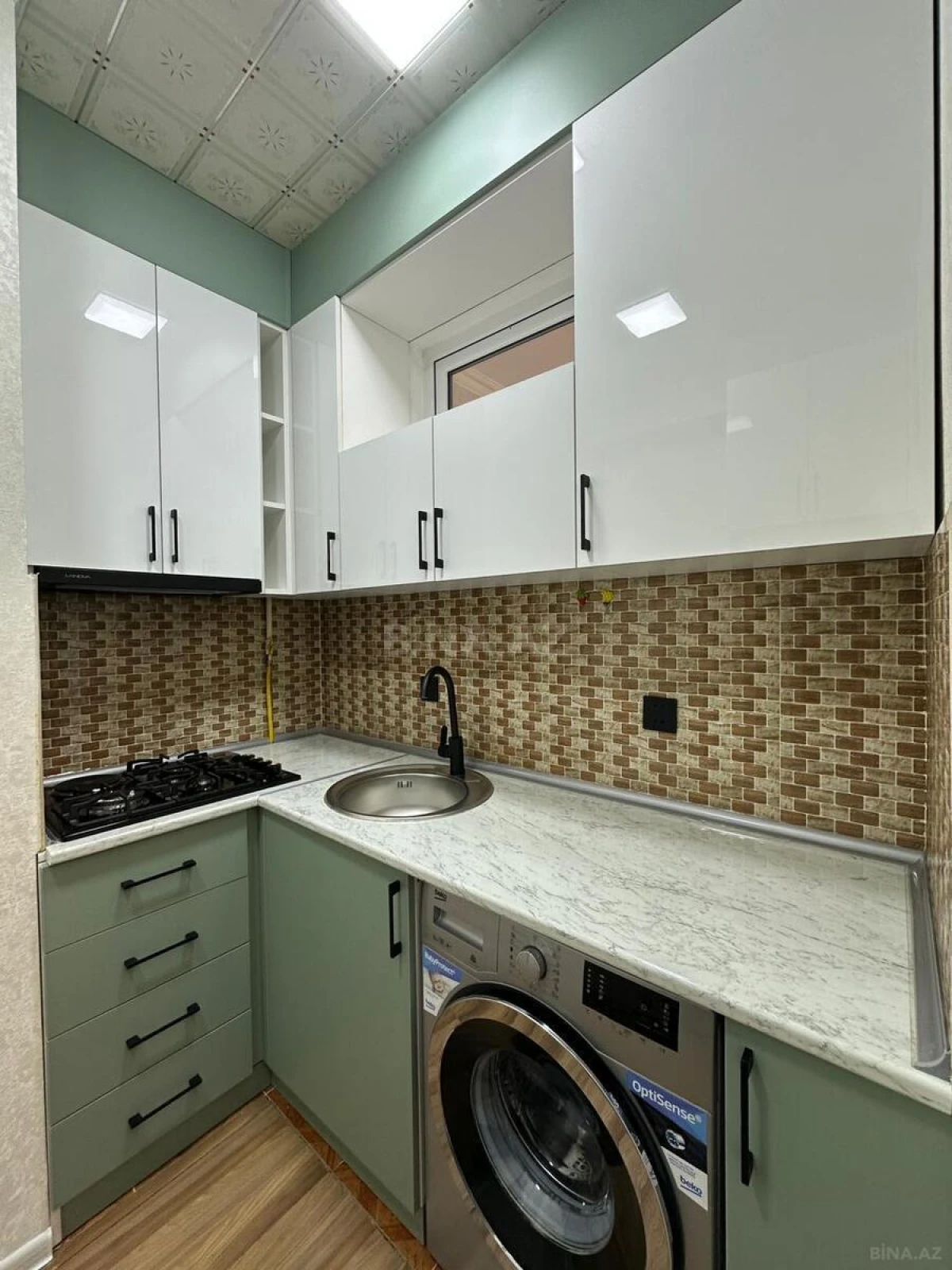 Satılır 2 otaqlı mənzil 52 m²