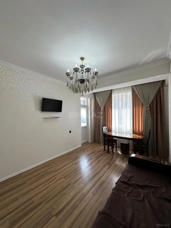 Satılır 2 otaqlı mənzil 52 m²
