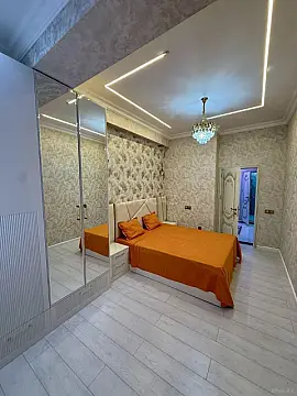 Kirayə verilir 2 otaqlı mənzil 70 m²