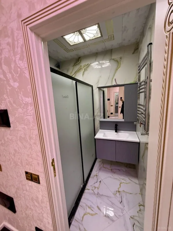 Kirayə verilir 2 otaqlı mənzil 70 m²