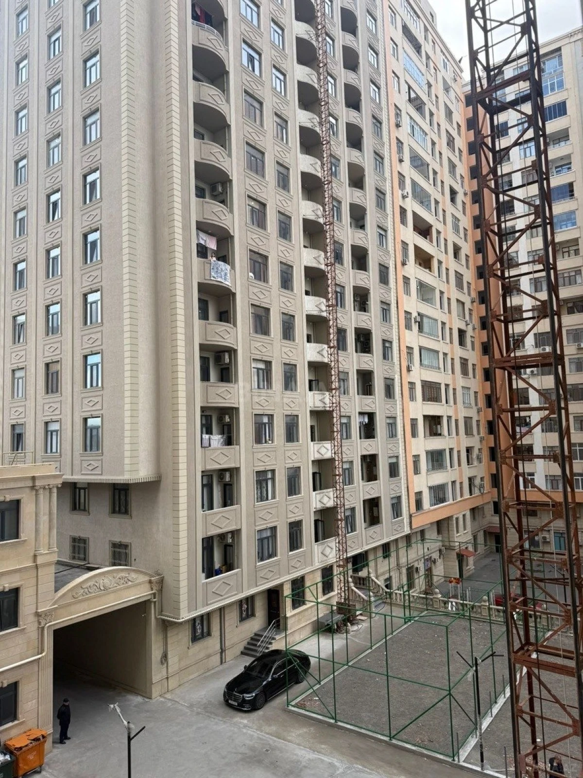 Kirayə verilir 2 otaqlı mənzil 70 m²