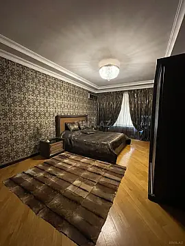 Satılır 3 otaqlı mənzil 157 m²