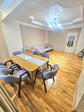 Satılır 3 otaqlı mənzil 125 m²