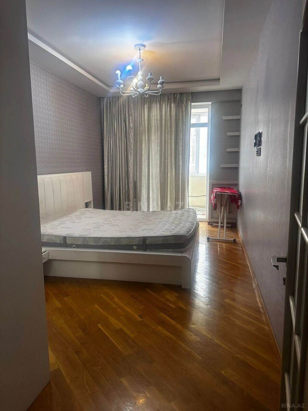 Kirayə verilir 3 otaqlı mənzil 115 m²