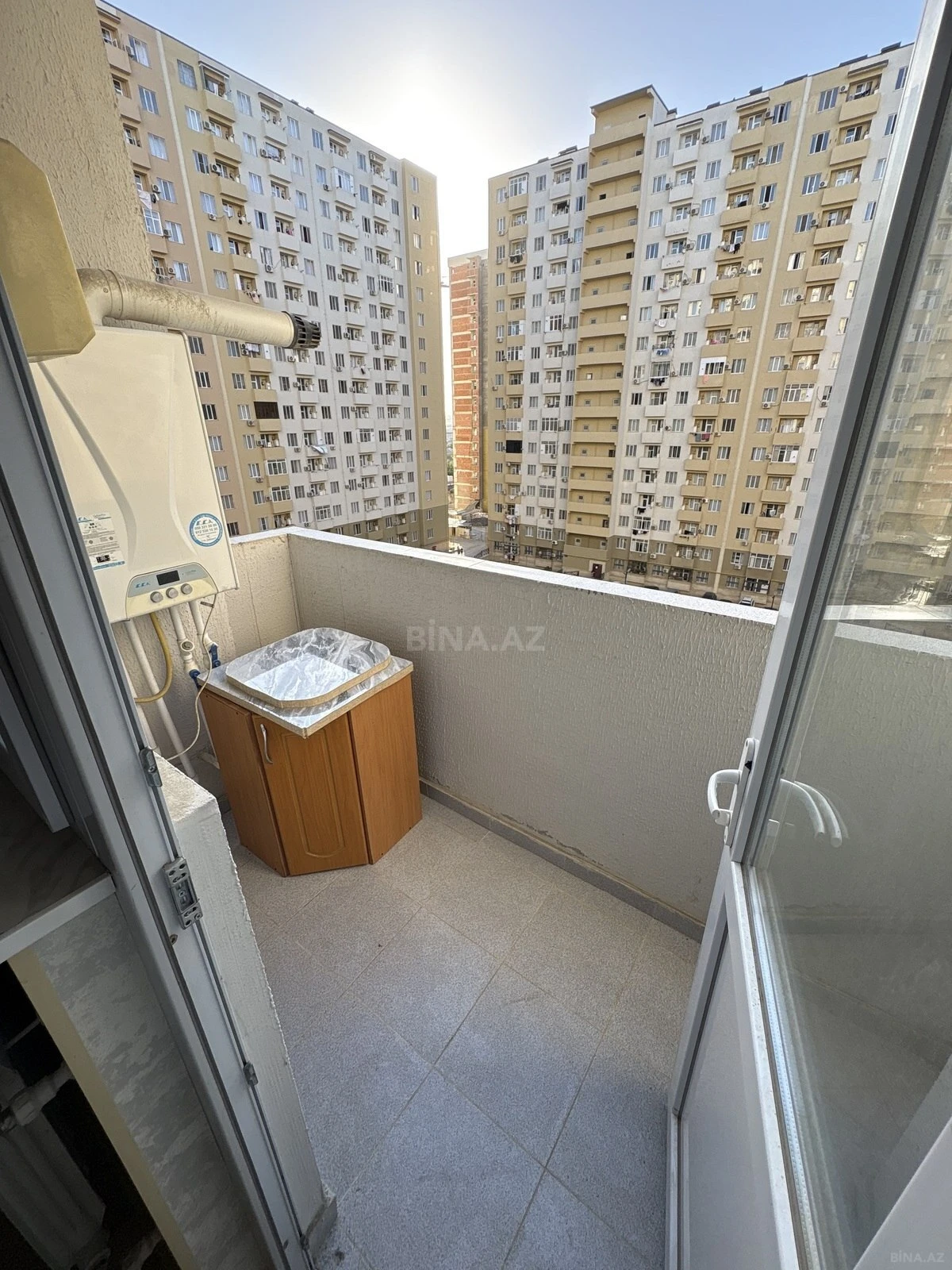 Kirayə verilir 2 otaqlı mənzil 60 m²