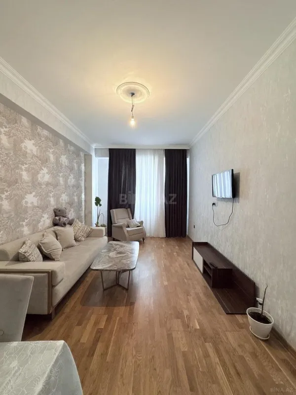 Kirayə verilir 2 otaqlı mənzil 60 m²
