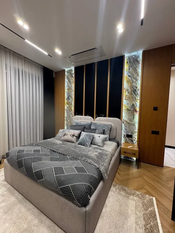 Kirayə verilir 2 otaqlı mənzil 75 m²