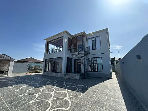 Kirayə verilir 8 otaqlı həyət evi 300 m² — Bakı, Sea Breeze 8 otaq 300.00 m²