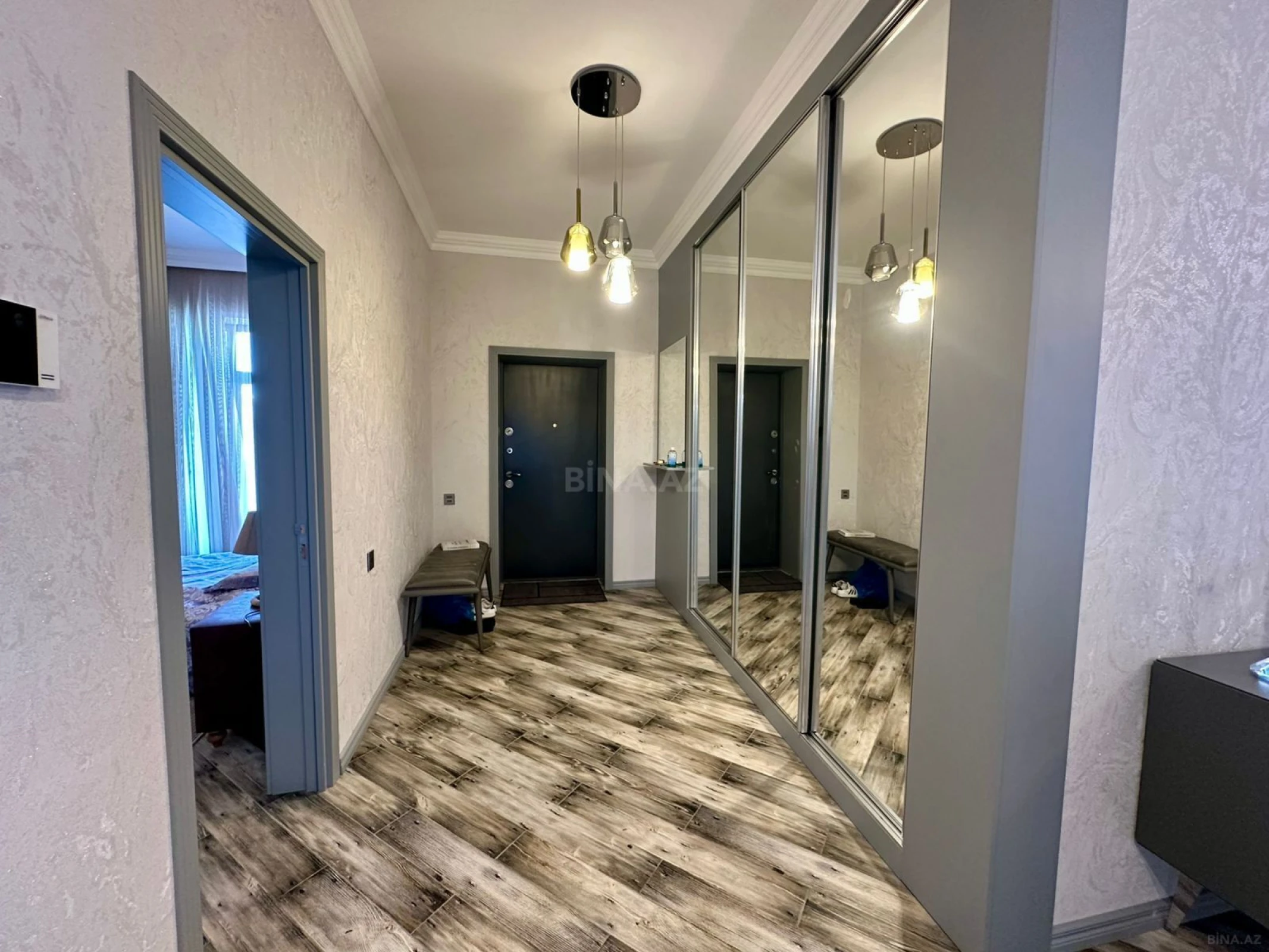 Kirayə verilir 8 otaqlı həyət evi 300 m²