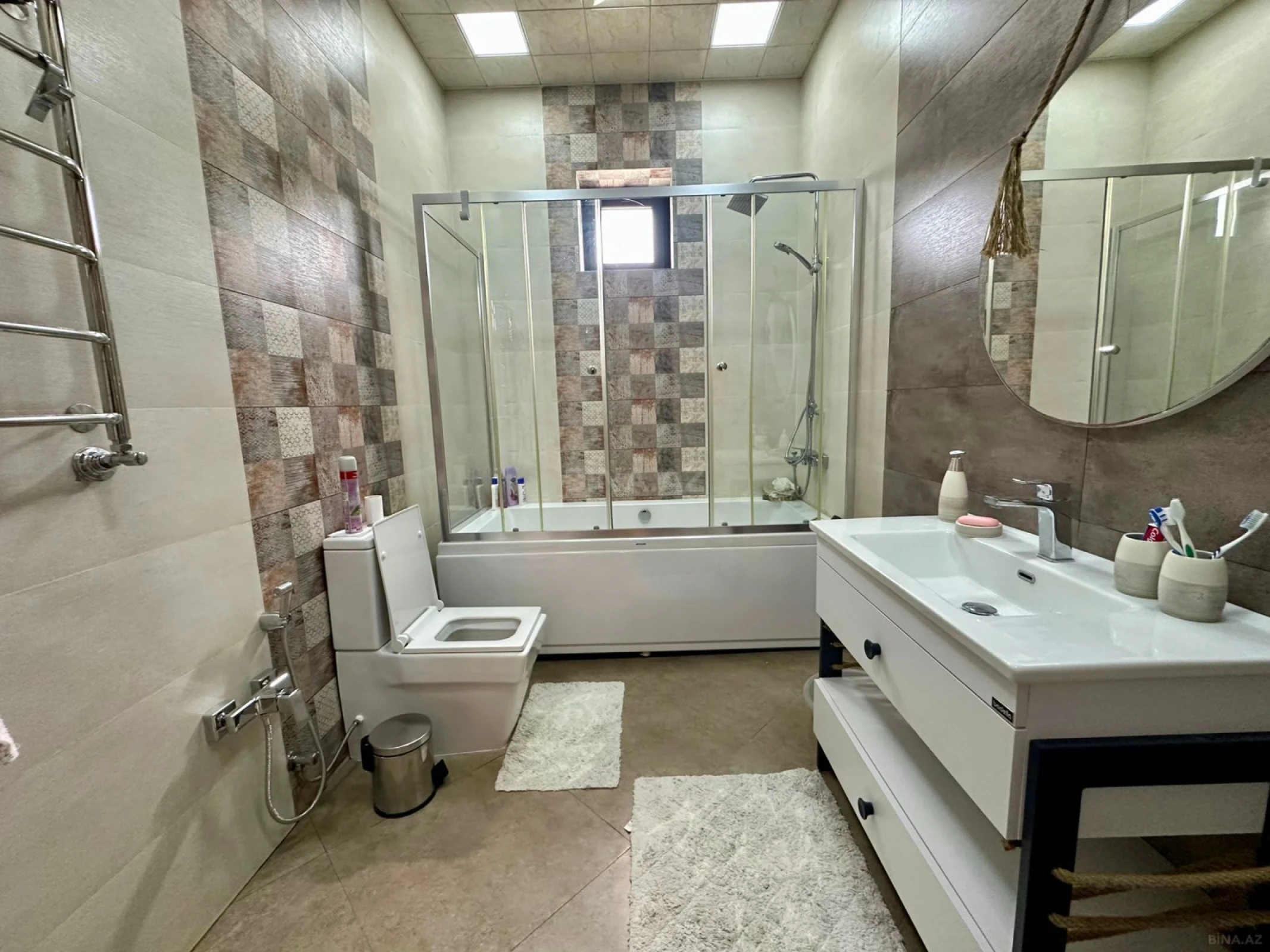 Kirayə verilir 8 otaqlı həyət evi 300 m²