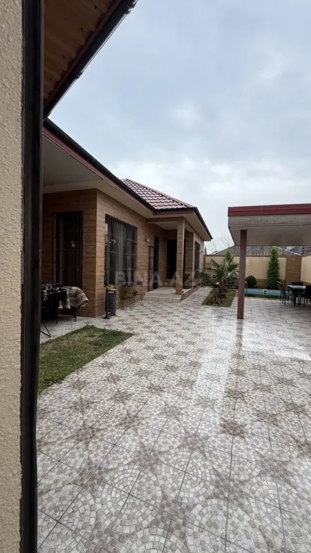 Satılır 3 otaqlı həyət evi 105 m²