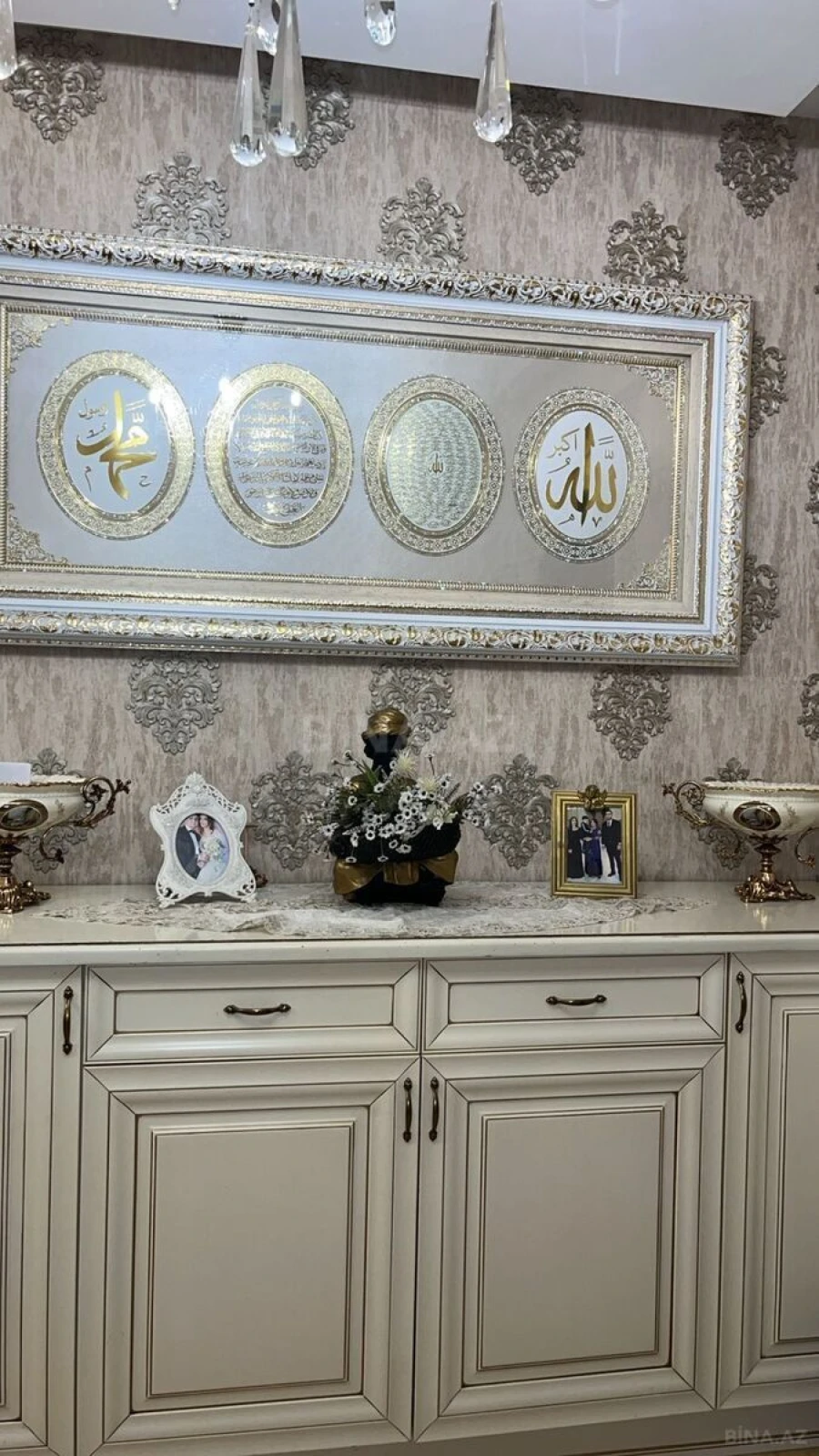 Satılır 4 otaqlı mənzil 190 m²