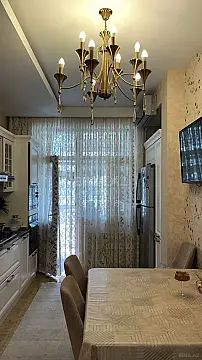 Satılır 4 otaqlı mənzil 190 m²