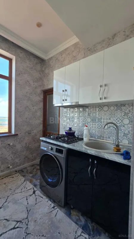 Satılır 3 otaqlı mənzil 82 m²