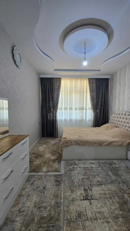 Satılır 3 otaqlı mənzil 82 m²