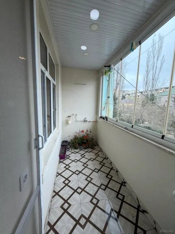 Satılır 4 otaqlı mənzil 100 m²