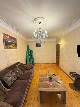 Satılır 4 otaqlı mənzil 100 m²