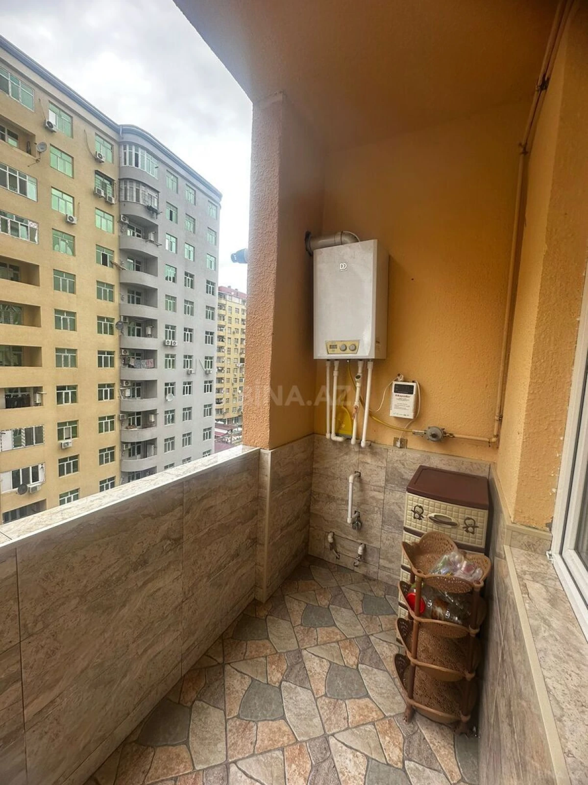 Satılır 2 otaqlı mənzil 65 m²