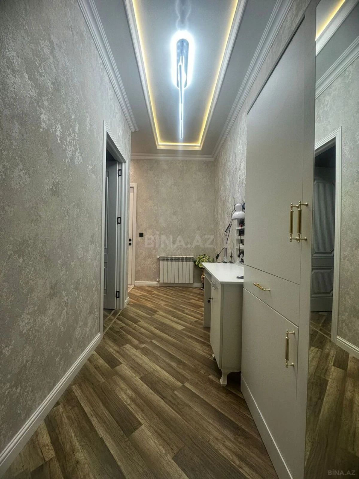 Satılır 2 otaqlı mənzil 65 m²