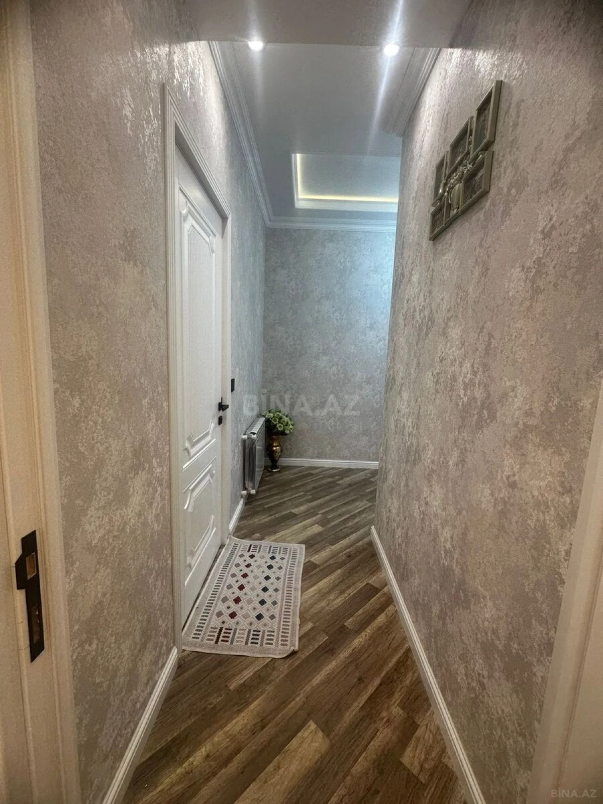 Satılır 2 otaqlı mənzil 65 m²