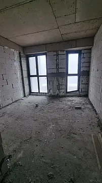 Satılır 4 otaqlı mənzil 220 m²