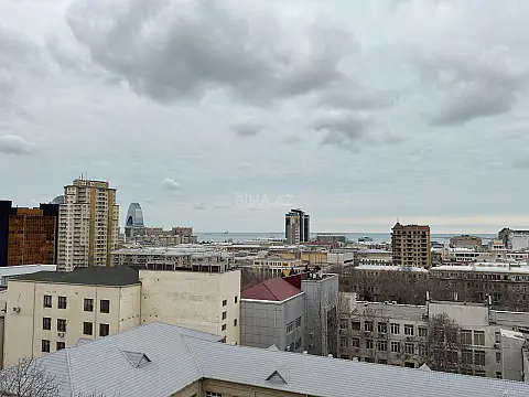 Kirayə verilir 2 otaqlı mənzil 108 m²