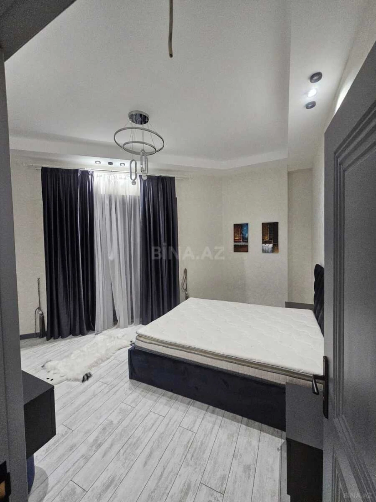 Satılır 3 otaqlı mənzil 92 m²
