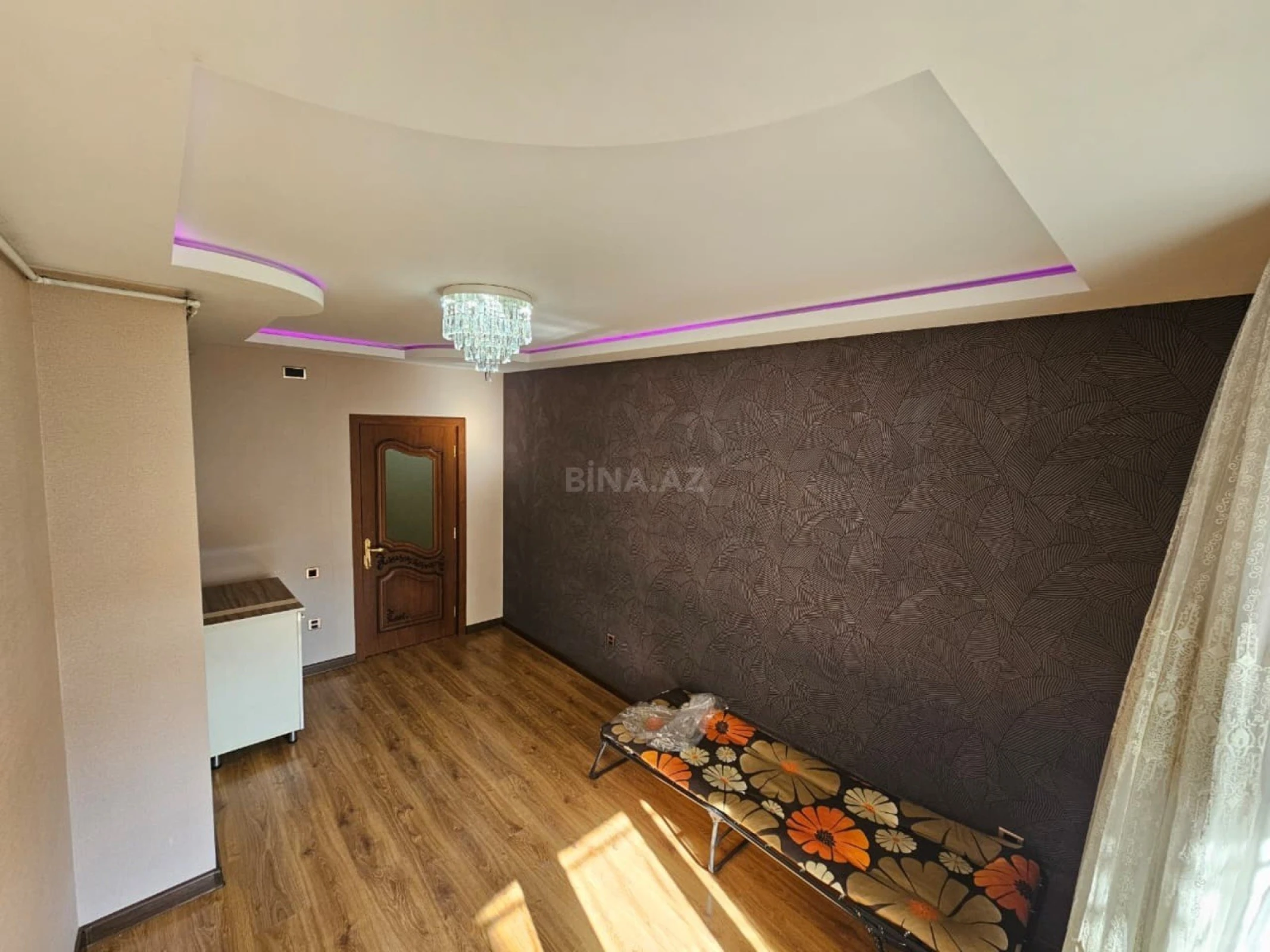 Satılır 3 otaqlı mənzil 105 m²