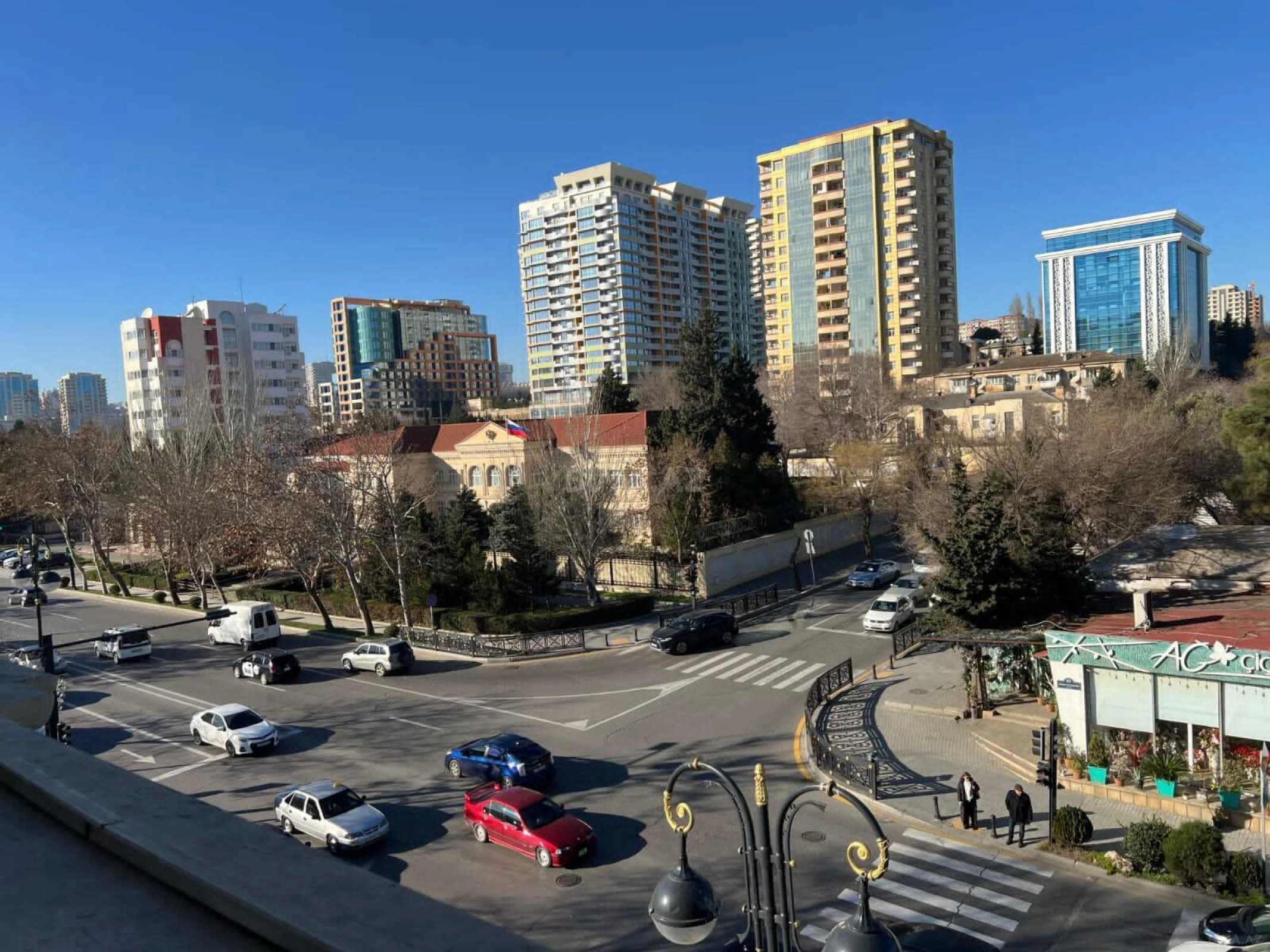 Satılır 3 otaqlı mənzil 94 m²