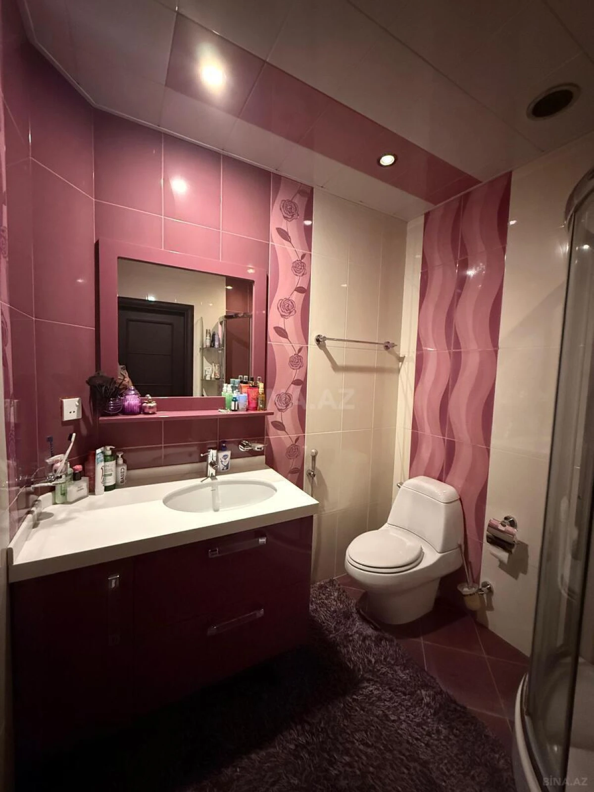 Satılır 3 otaqlı mənzil 160 m²