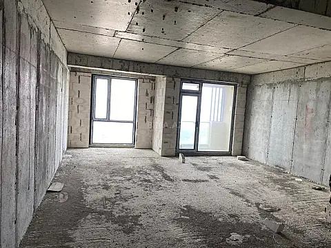 Satılır 3 otaqlı mənzil 126 m²