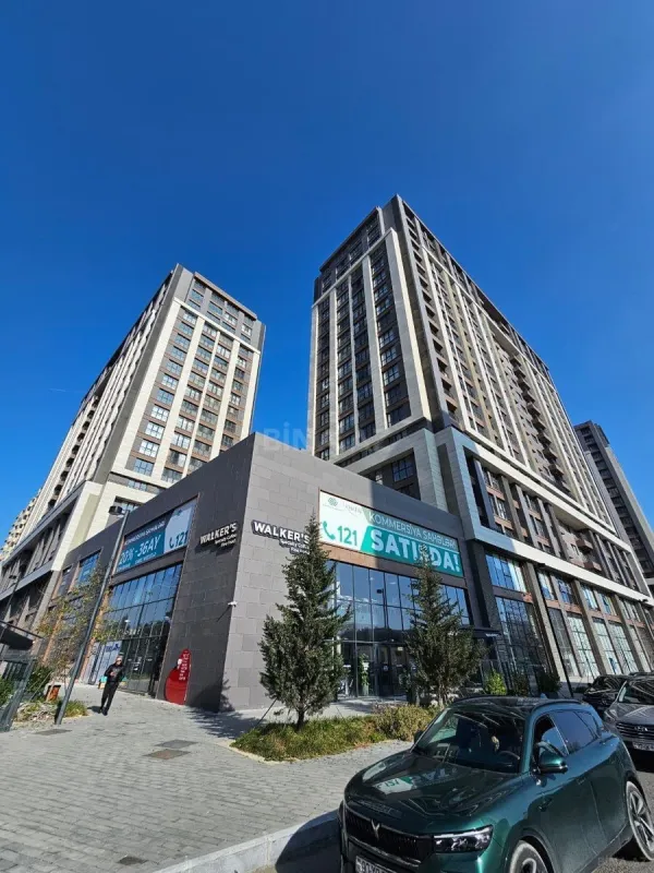 Satılır 3 otaqlı mənzil 126 m²