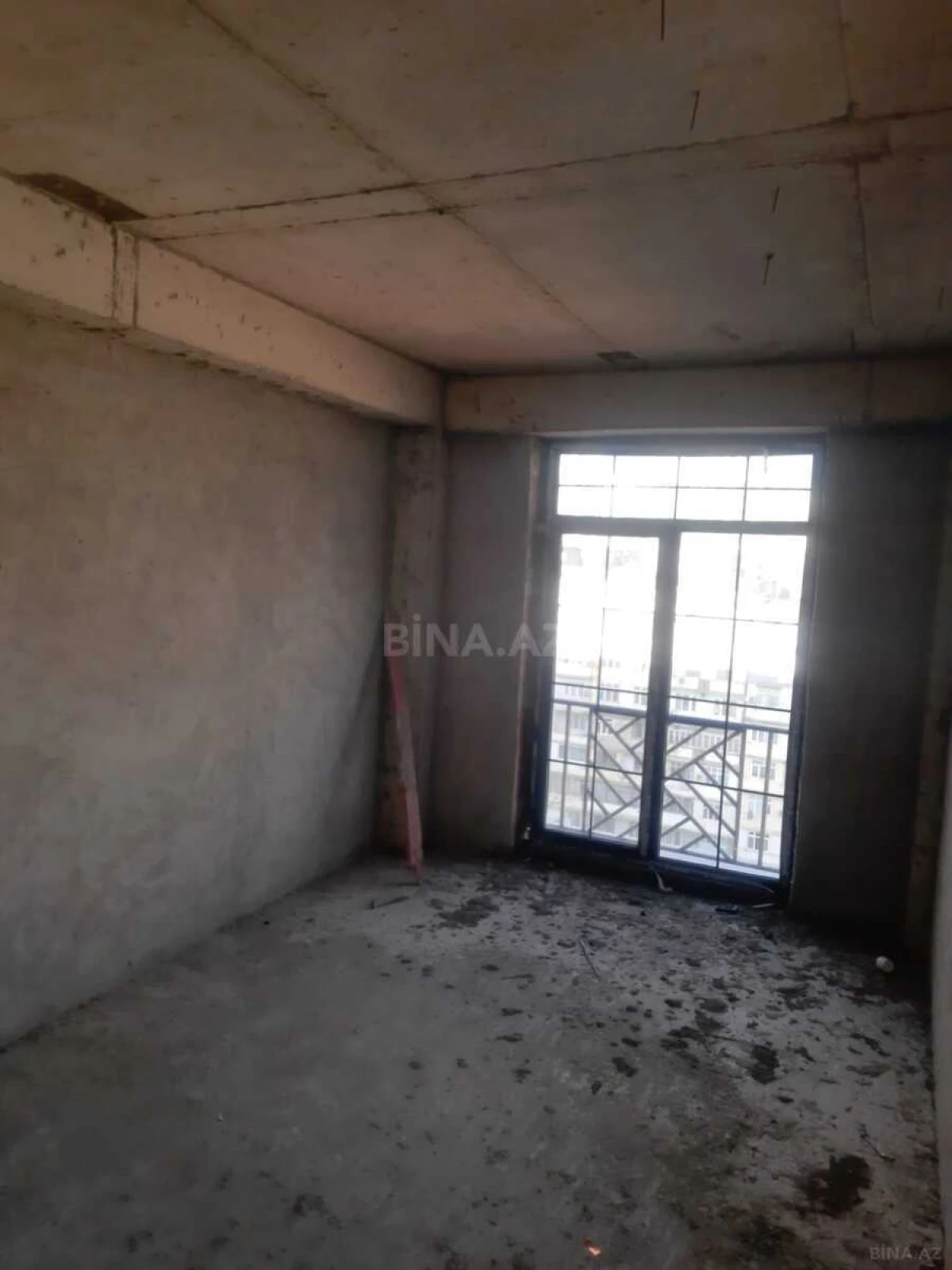 Satılır 3 otaqlı mənzil 126 m²