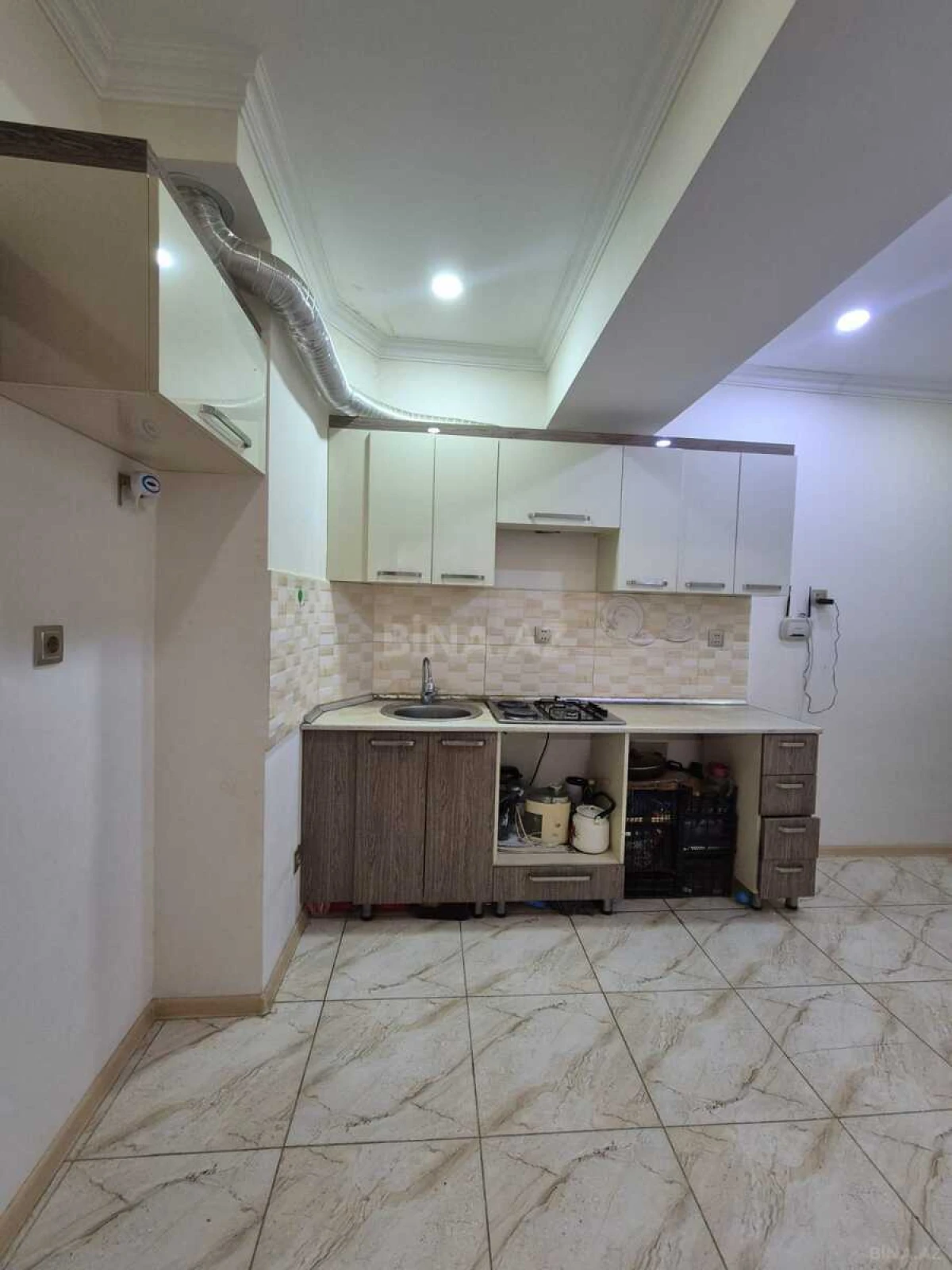 Satılır 2 otaqlı mənzil 57 m²