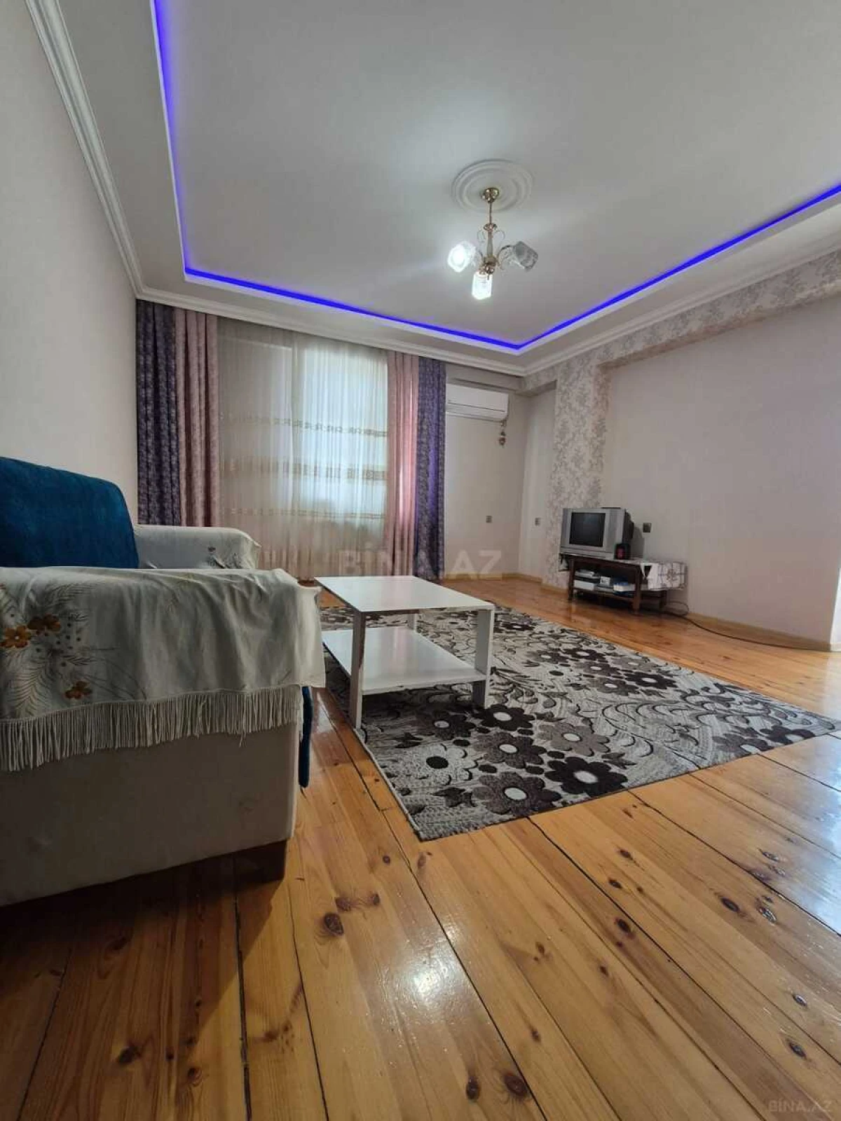 Satılır 2 otaqlı mənzil 57 m²