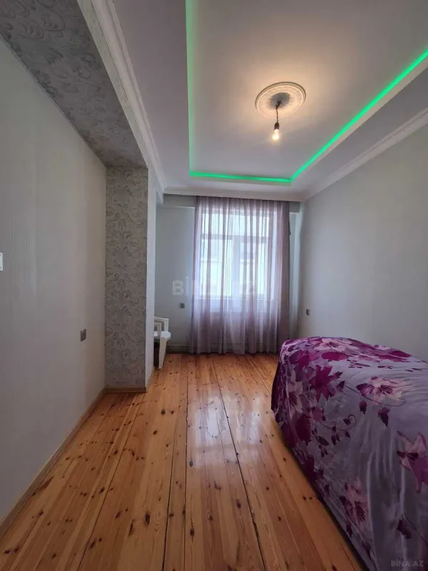Satılır 2 otaqlı mənzil 57 m²