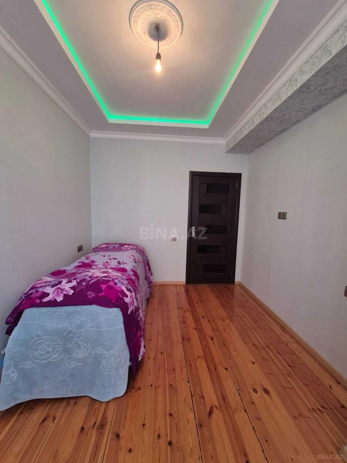 Satılır 2 otaqlı mənzil 57 m²