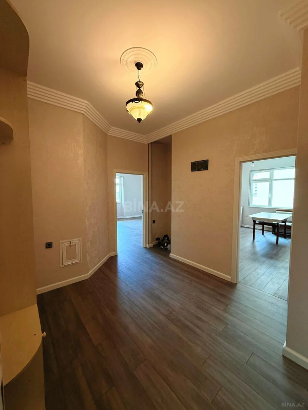 Satılır 3 otaqlı mənzil 110 m²