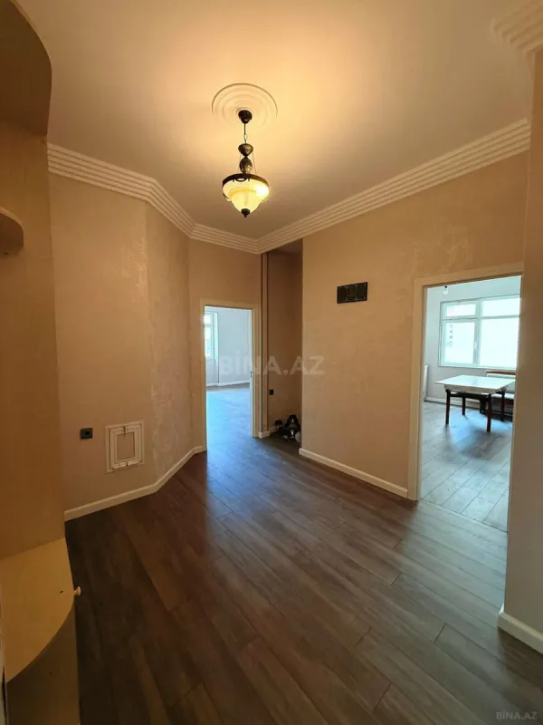 Satılır 3 otaqlı mənzil 110 m²