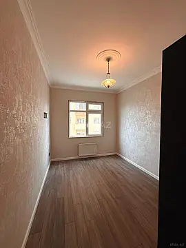 Satılır 3 otaqlı mənzil 110 m²