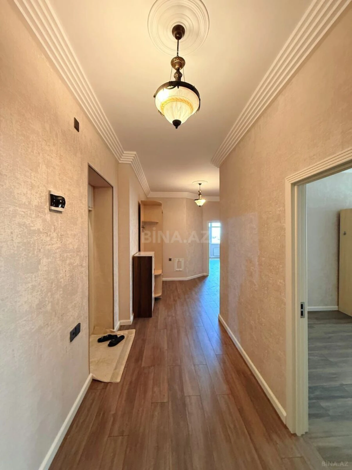 Satılır 3 otaqlı mənzil 110 m²