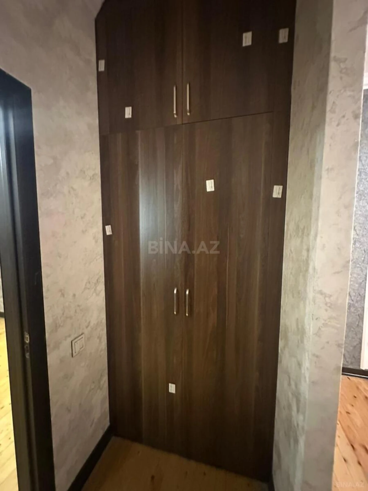 Satılır 2 otaqlı mənzil 56 m²