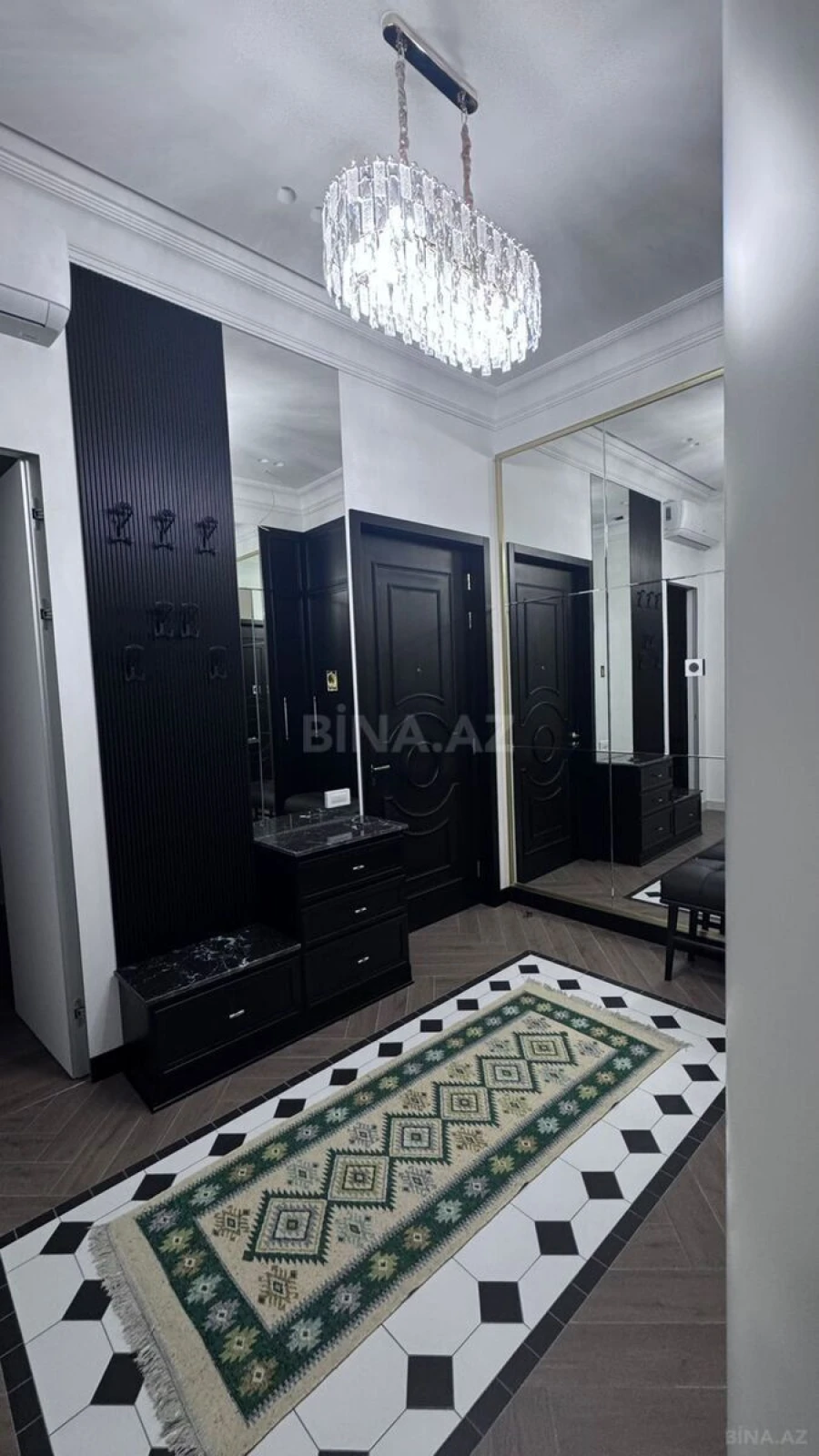 Kirayə verilir 3 otaqlı mənzil 105 m²