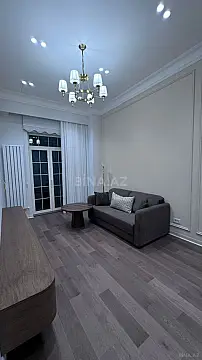 Kirayə verilir 3 otaqlı mənzil 105 m²
