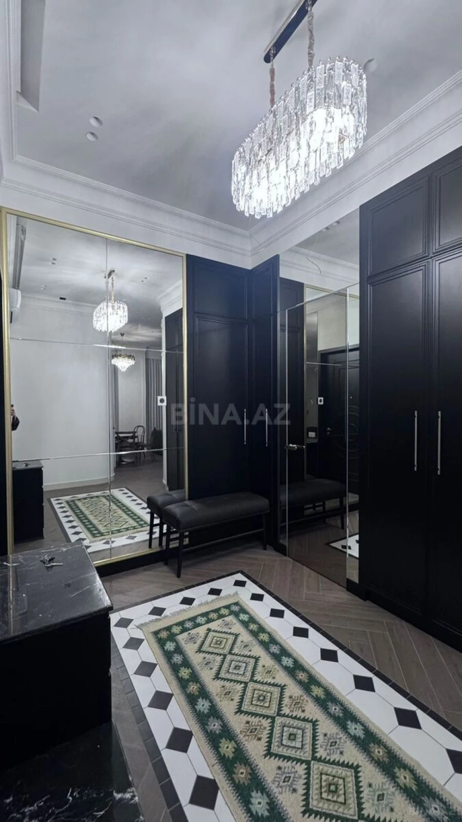 Kirayə verilir 3 otaqlı mənzil 105 m²