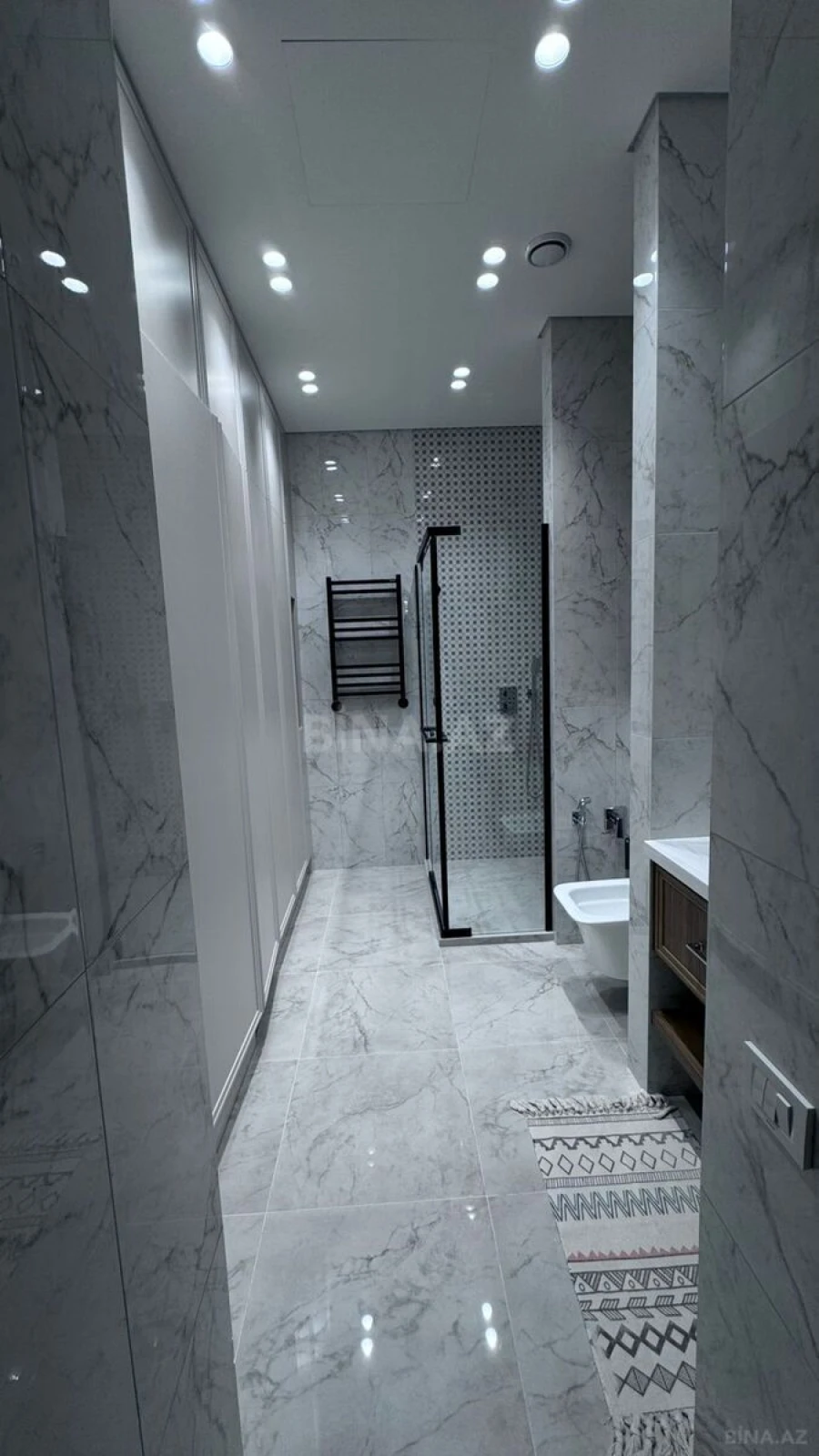 Kirayə verilir 3 otaqlı mənzil 105 m²