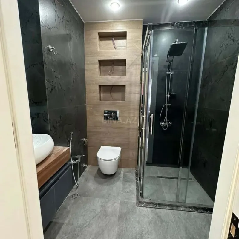 Kirayə verilir 2 otaqlı mənzil 70 m²