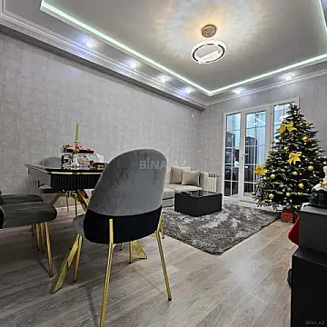 Kirayə verilir 2 otaqlı mənzil 70 m²